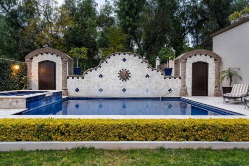 Casa Lu Modern 3BR Home in Centro with Private Rooftop — 4-Star Luxury Hotel in San Miguel De Allende, Mexico