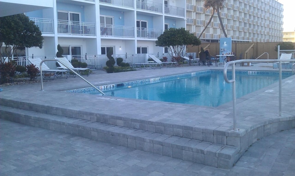 Lotus Boutique Inn & Suites - photo 29