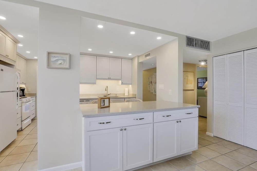 South Seas Tower 3 603 - photo 20