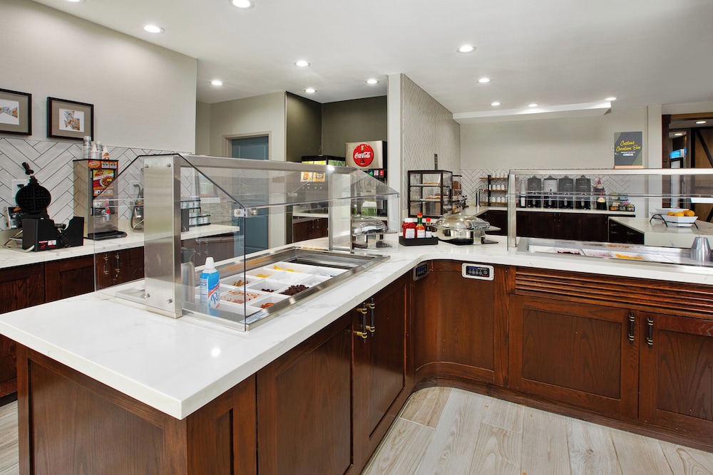 Staybridge Suites Ames - photo 37