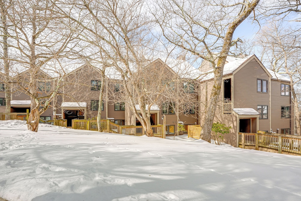 Wintergreen Resort Condo: Deck & Golf Course Views - photo 25