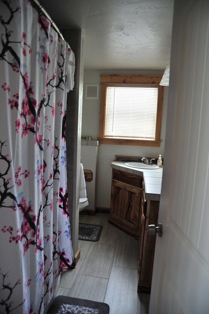 The Manor Motel - photo 59