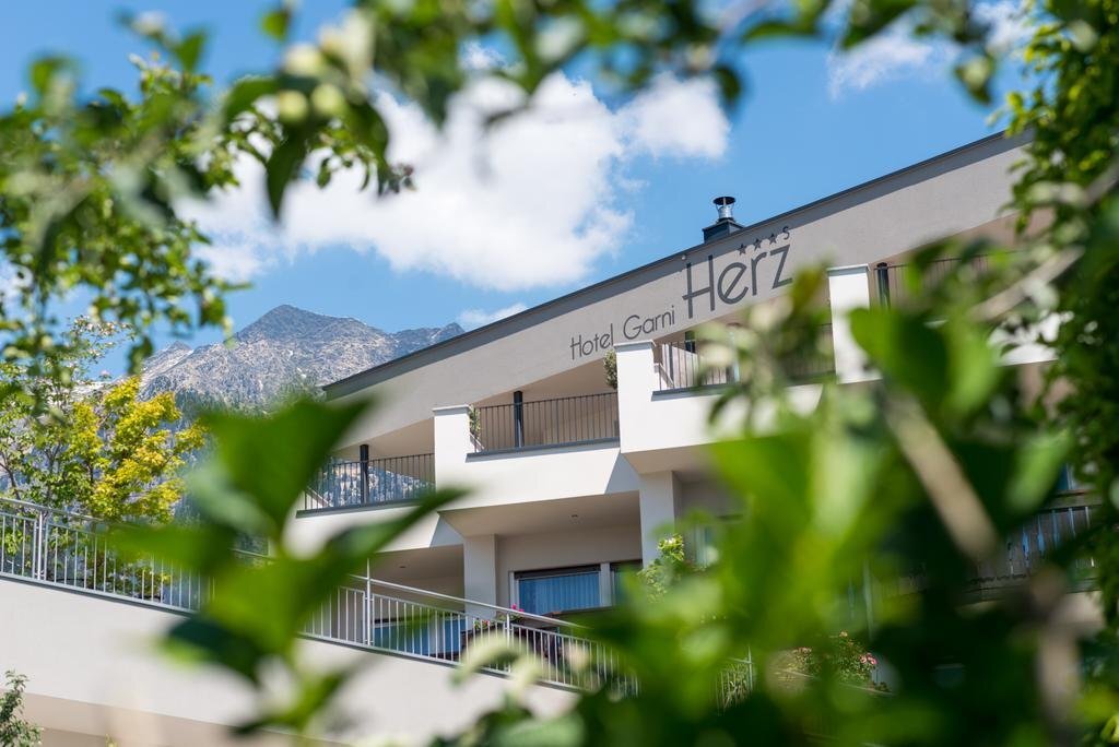 Hotel Garni Herz in Tirolo, Italy