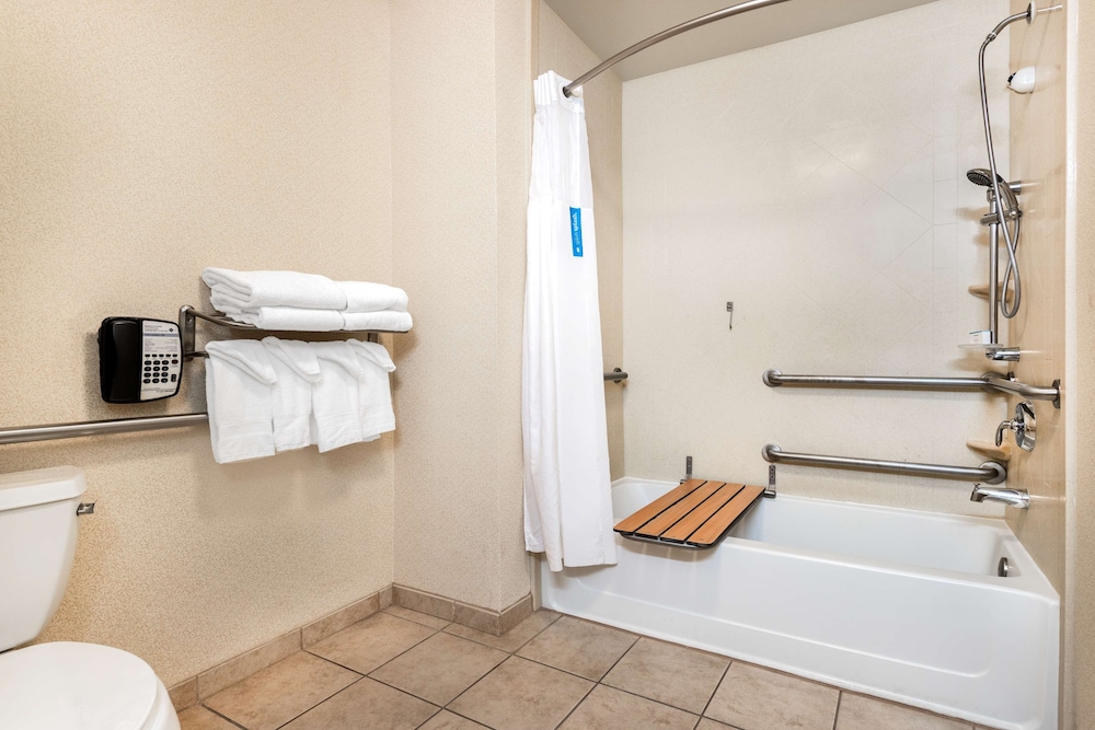 Hampton Inn & Suites Sacramento Elk Grove Laguna I 5 - photo 34