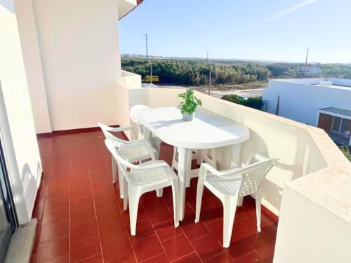 D Wan 12 Baleal Sol Village I — 4-Star Luxury Hotel in Ferrel, Portugal