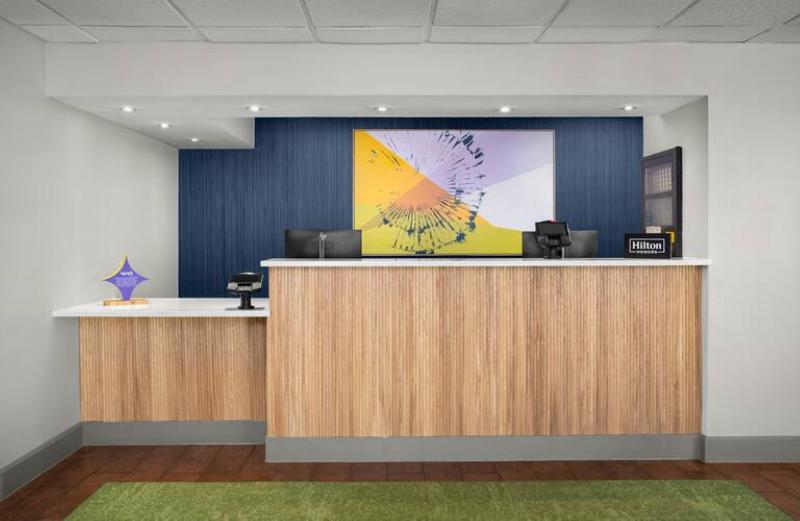 Spark by Hilton Tampa Brandon - photo 7