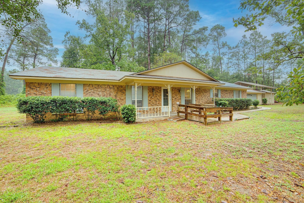 Family Getaway on 4 Acres in Mineola — hotel in Mineola
