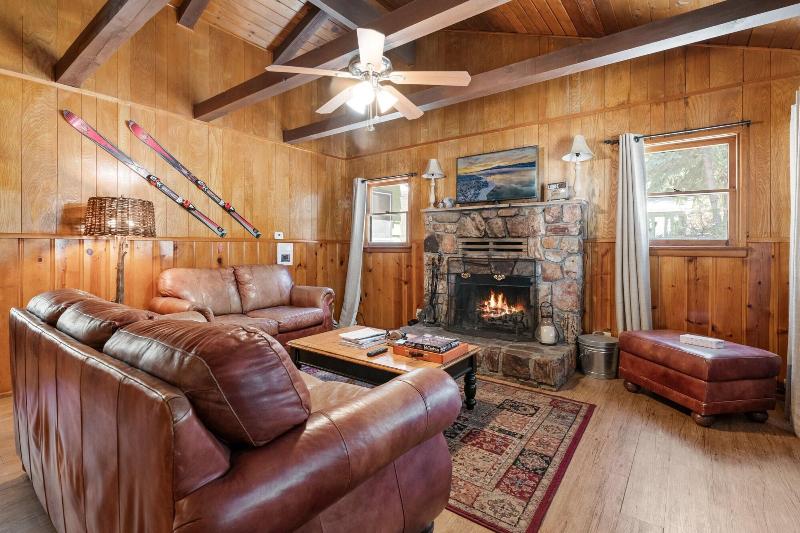 Village And Lake Escape — Big Bear Lake — photo 3
