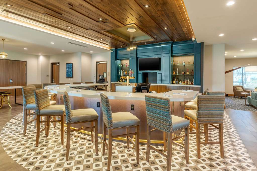 Cambria Hotel Bettendorf Quad Cities - photo 43