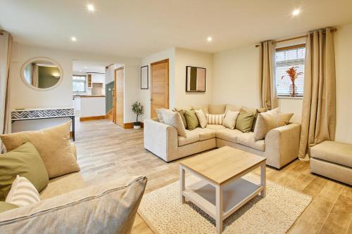 Host Stay Fawcett Cottage