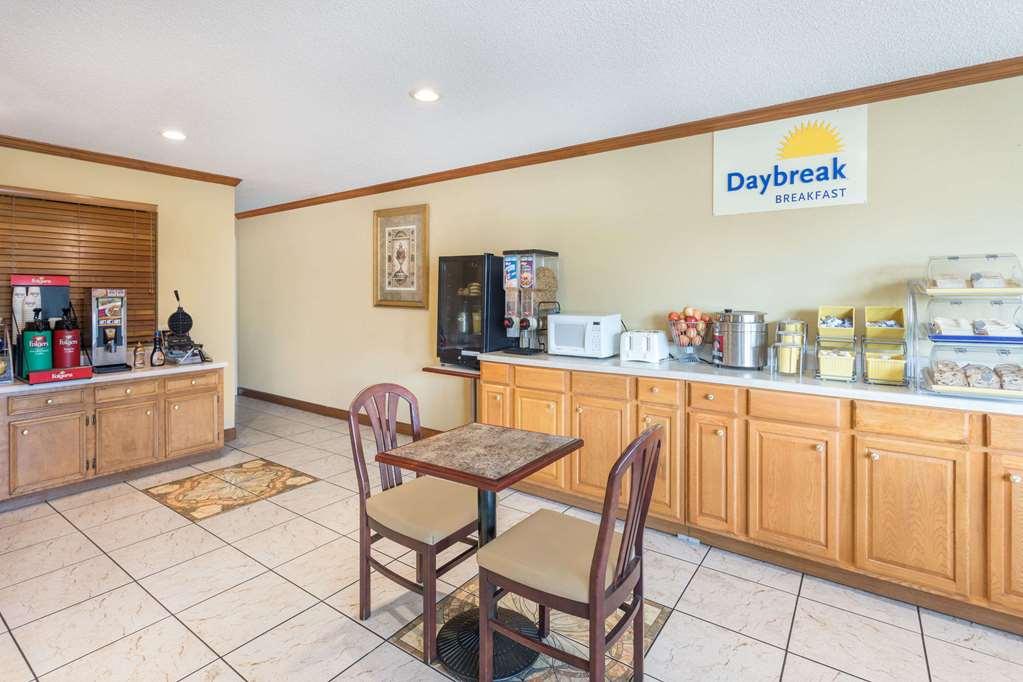 Days Inn Ashburn - photo 11