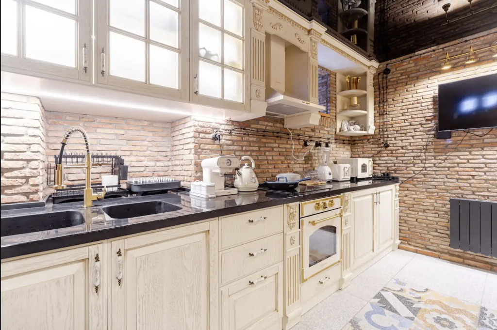 Luxury Home in Old Tbilisi with Terrace
