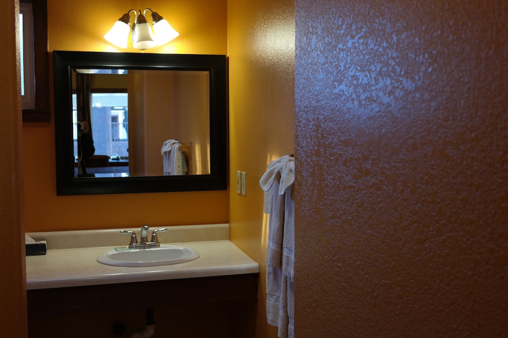 Coast Inn and Spa Fort Bragg - photo 41