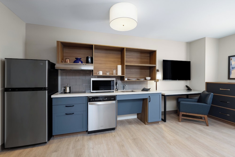 Candlewood Suites Mcpherson by IHG - photo 5