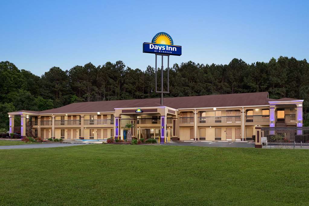 Days Inn by Wyndham Covington - photo 3