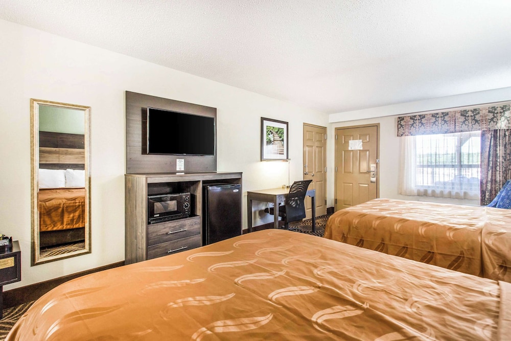 Quality Inn Black Mountain Asheville East - photo 20