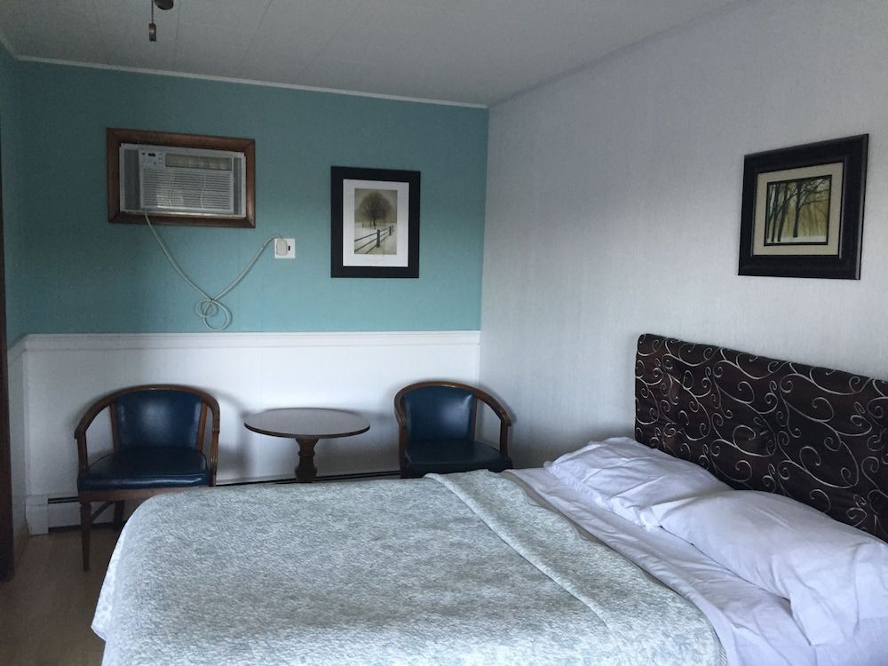 Powhatan Motel - photo 11