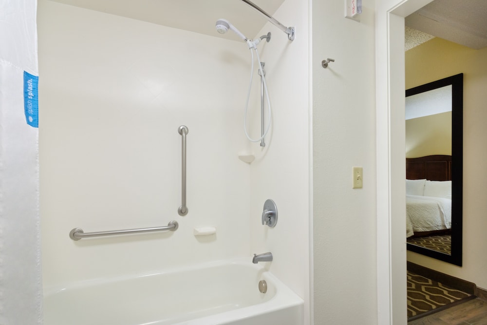 Hampton Inn Tampa International Airport Westshore - photo 39