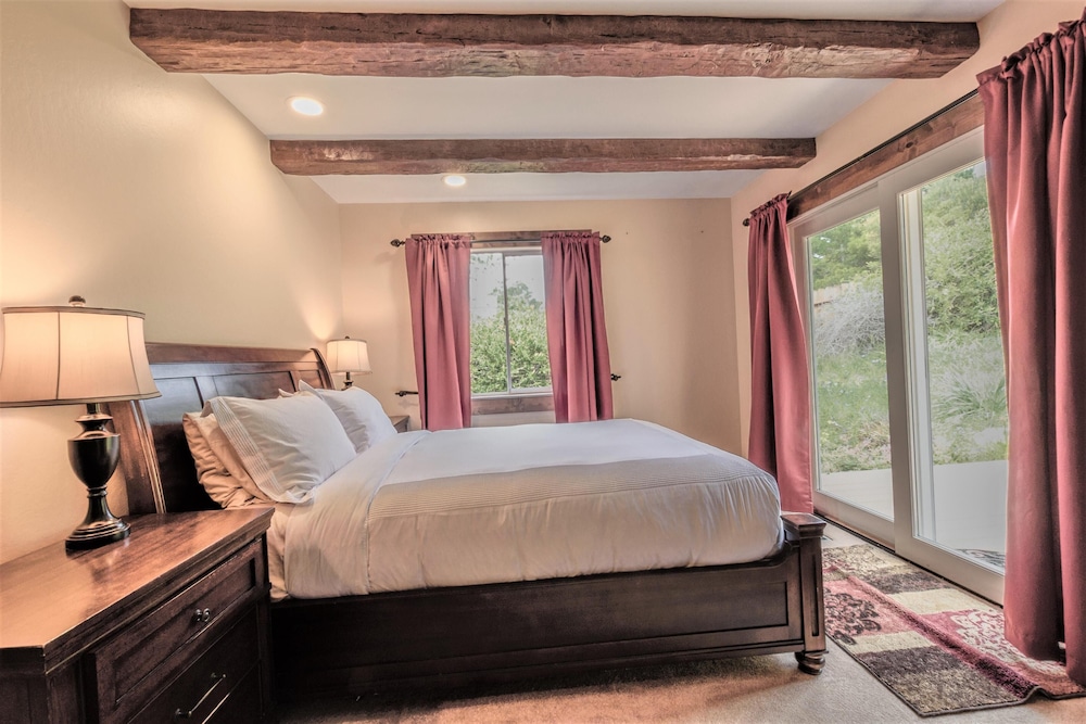Lx18: Golfer's Dream Retreat Estate - photo 3