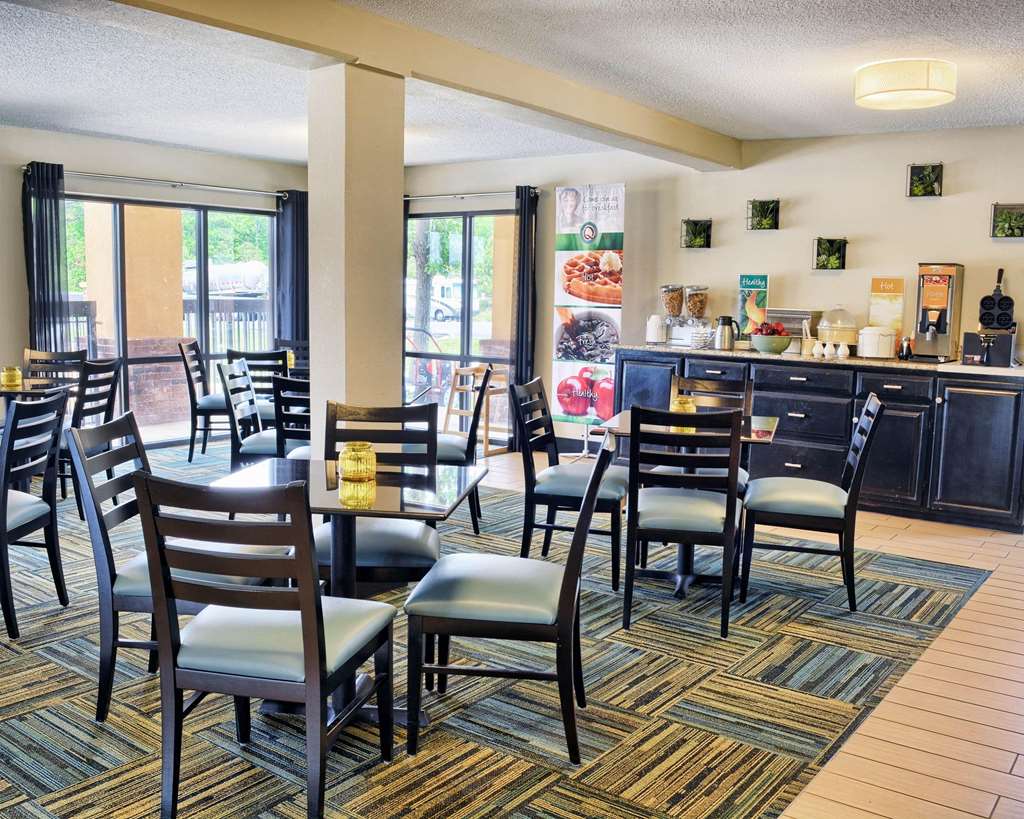 Quality Inn Thornburg - photo 35