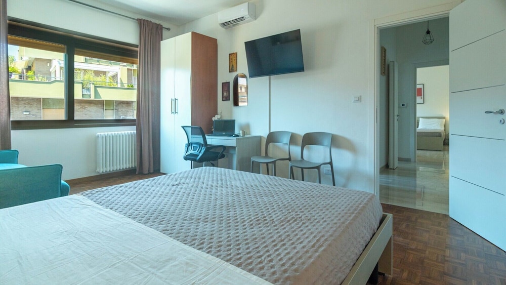 Domus Boccea Vatican Apartment — 4-Star Luxury Hotel in Rome, Italy