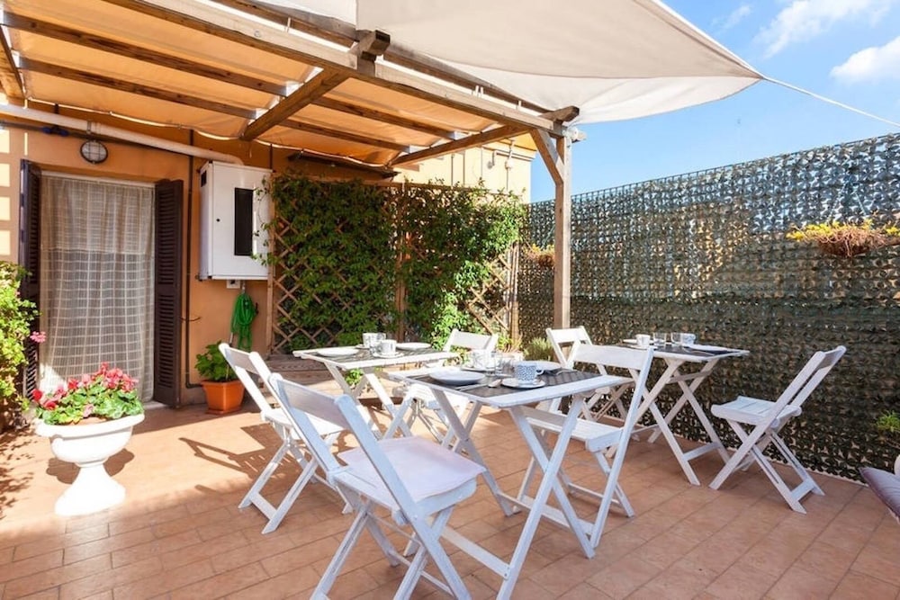 B&B da Ponticello — 4-Star Luxury Hotel in Rome, Italy