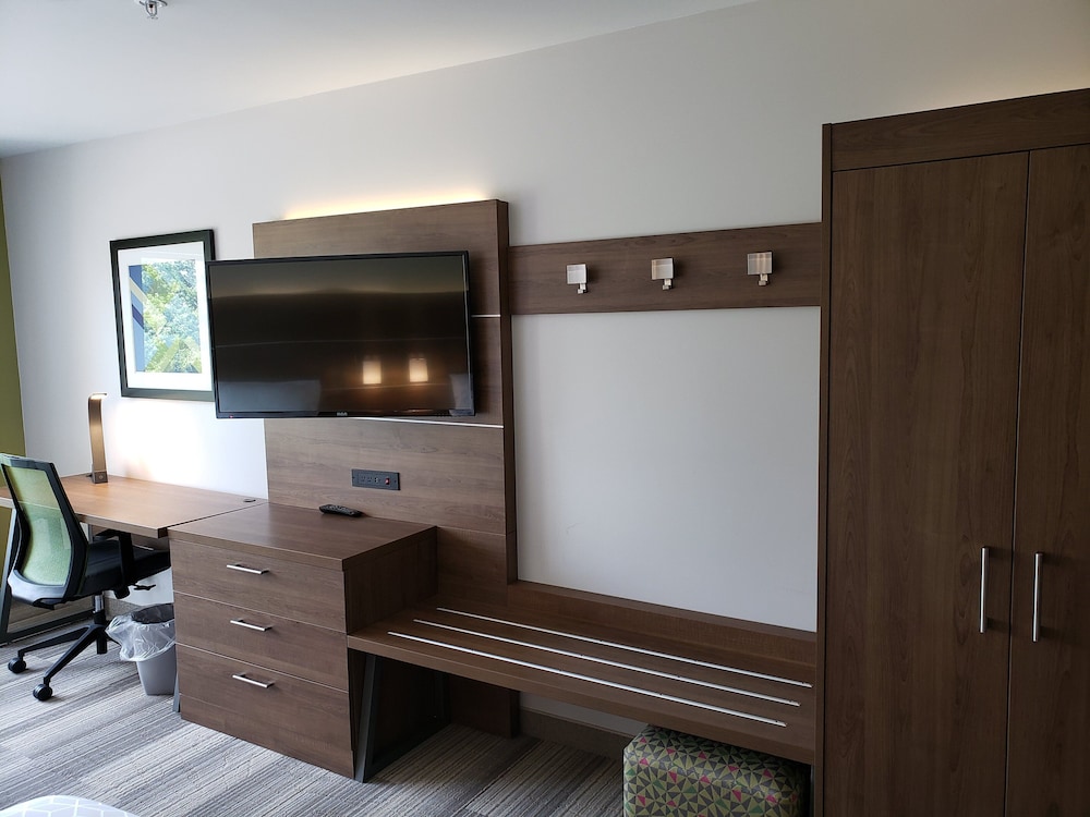 Holiday Inn Express & Suites Nashville North Springfield by IHG - photo 8