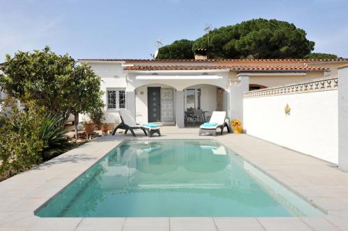 Ventallo in L'escala, Spain