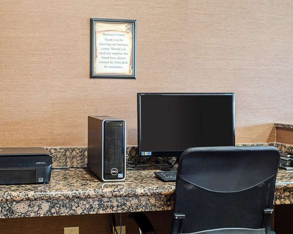 Comfort Inn & Suites Lawrence University Area - photo 29