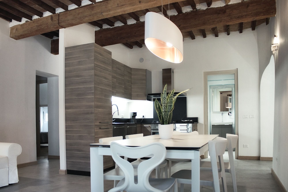 Vicolo del Geppone — 4-Star Luxury Hotel in Lucca, Italy