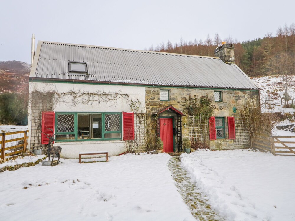 The Old Mill - carbon neutral hotel in Beauly