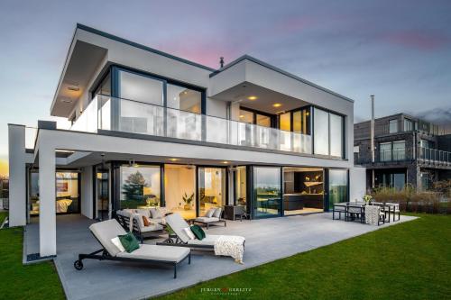 Villa Black & White — 4-Star Luxury Hotel in Dahme, Germany