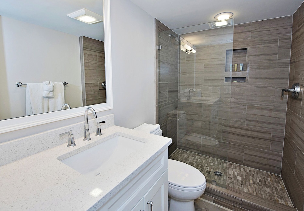 1255 Harbour Town Club at The Sea Pines Resort - photo 12