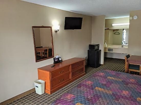 Economy Inn Express - photo 13