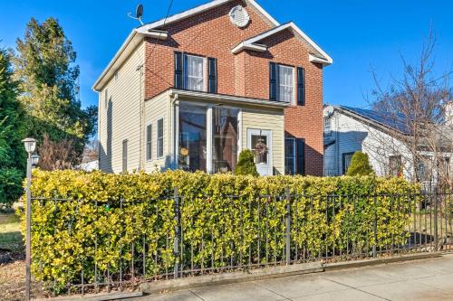 5 Mi to National Mall Home in Washington DC — 4-Star Luxury Hotel in Washington, United States