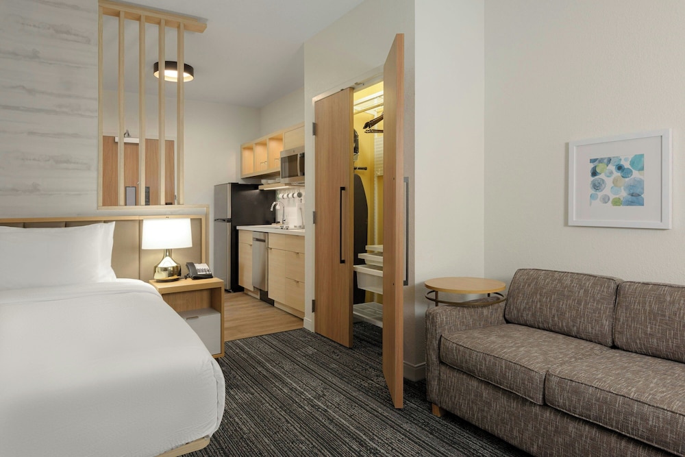 Towneplace Suites By Marriott Cincinnati Oakley - photo 25