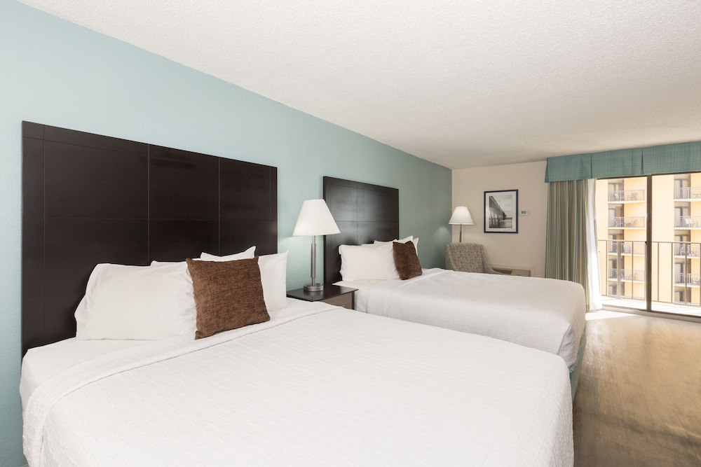 Carolinian Beach Resort by Oceana Resorts - photo 15