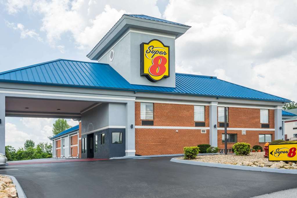 Super 8 by Wyndham Dandridge in Dandridge, United States