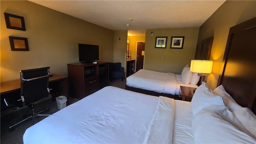 Comfort Inn & Suites Grafton Cedarburg - photo 15