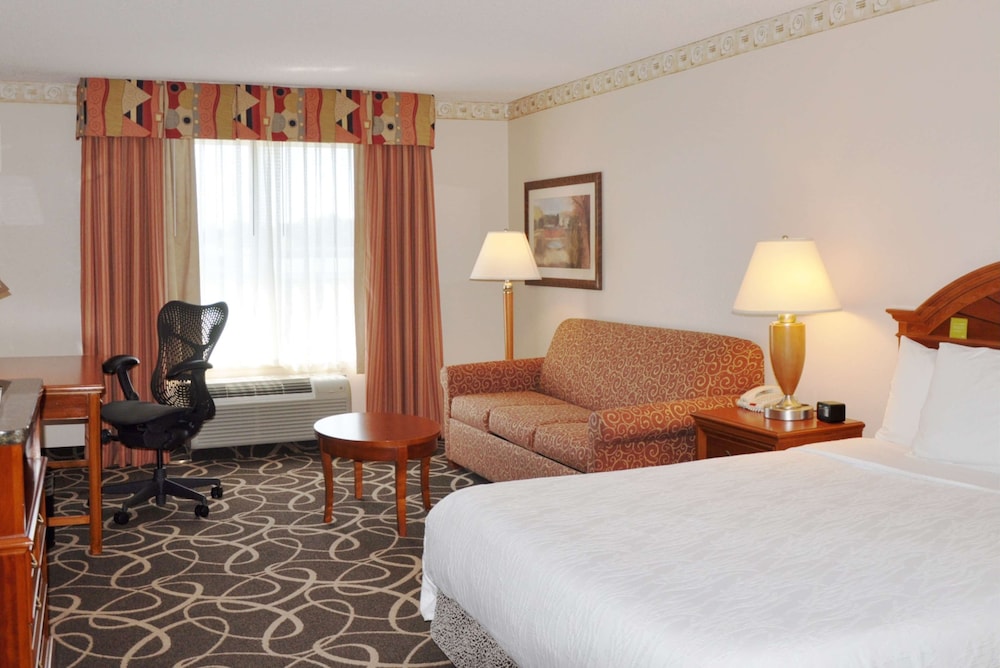 Hilton Garden Inn Gettysburg - photo 21