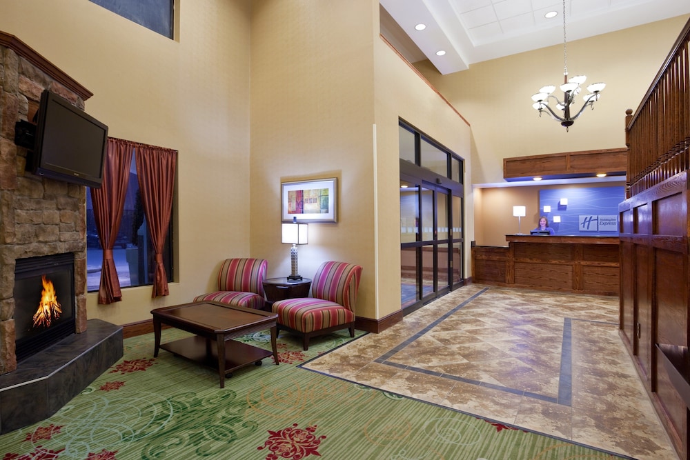 Holiday Inn Express Hotel & Suites Cleveland Streetsboro by IHG - photo 21
