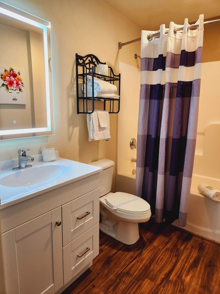 Affordable Corporate Suites Lanford - photo 58