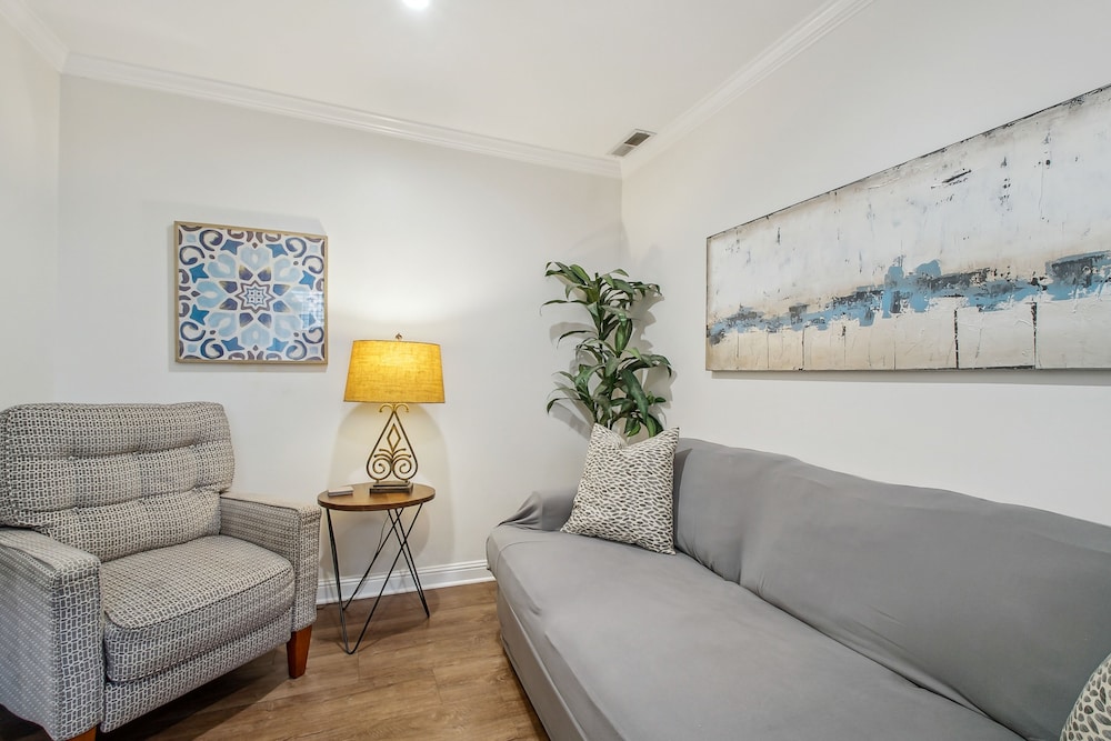 Downtown Wilmington Studio in Historic District - photo 11