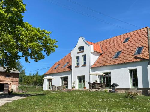 Gutshaus Kranichflug - carbon neutral hotel in Zingst