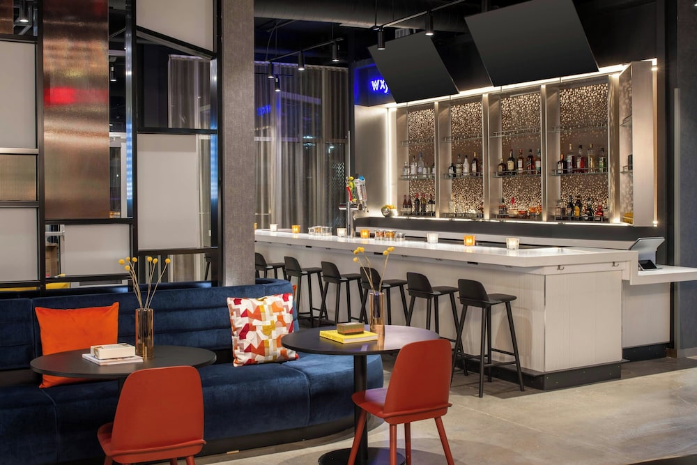Aloft Sacramento Airport Natomas - photo 6