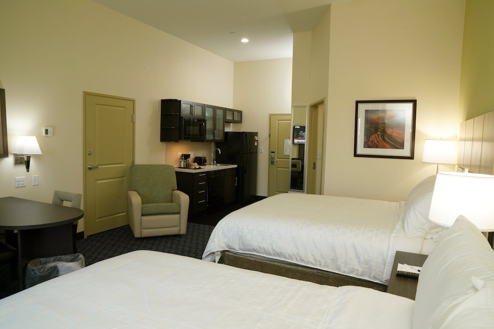 Candlewood Suites Plano North by IHG - photo 16