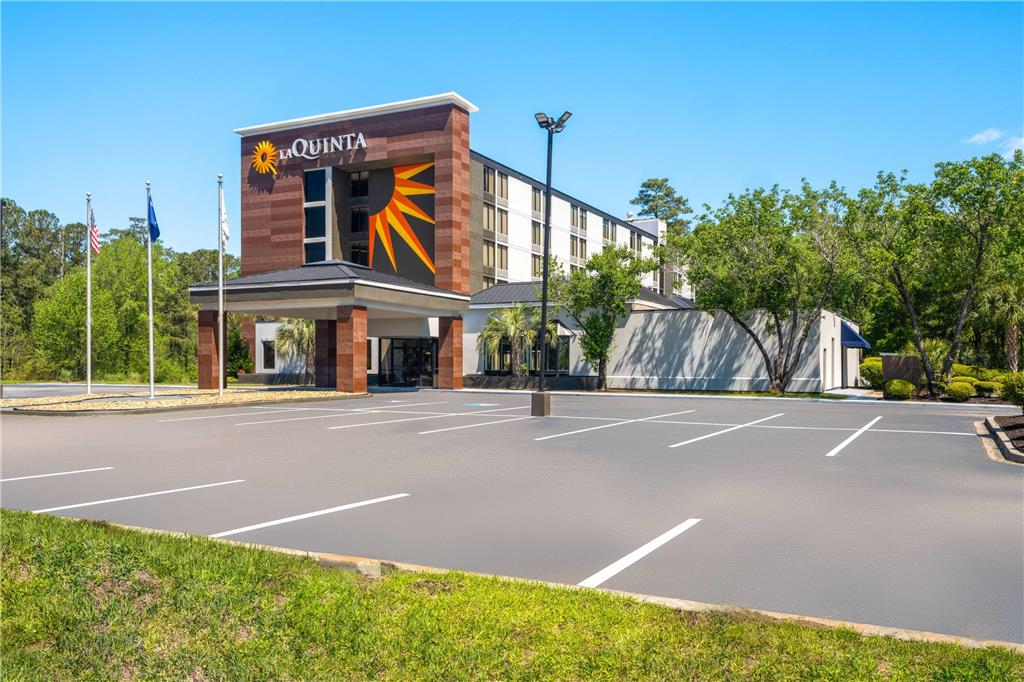 La Quinta Inn & Suites by Wyndham Myrtle Beach - photo 6