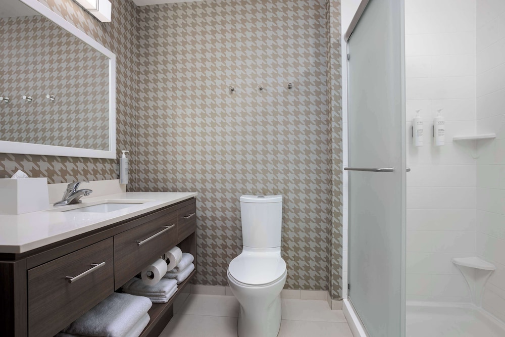 Home2 Suites by Hilton Clermont - photo 25