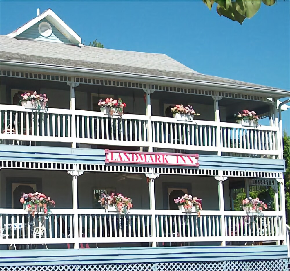 The Landmark Inn - photo 21