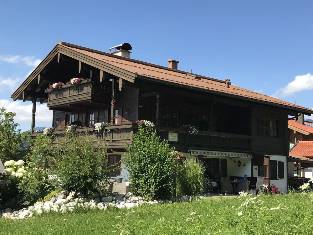 Haus am Dürrach — 4-Star Luxury Hotel in Reit Im Winkl, Germany
